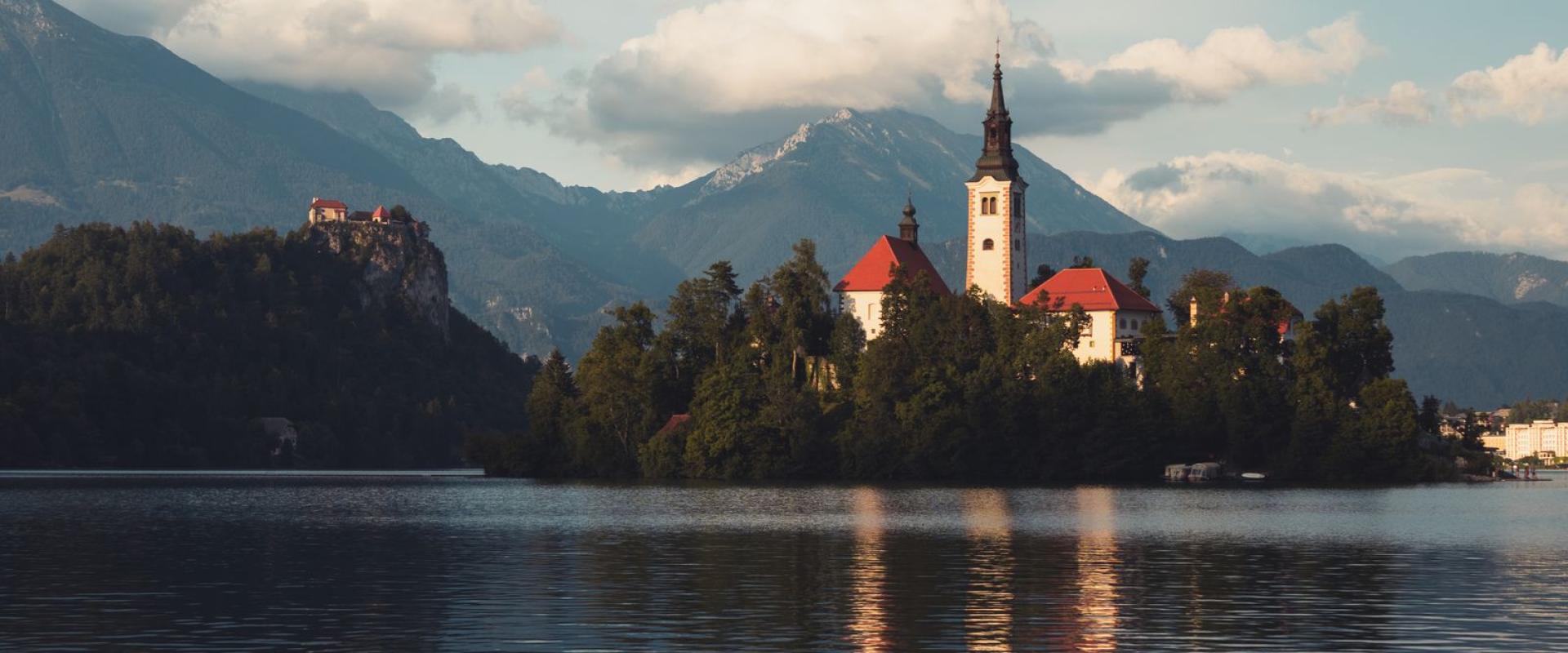 Silent Lake (Falski tajhti)